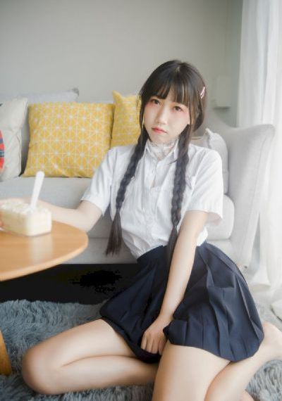 女教师hd中字版高清费看