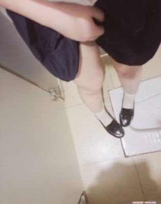 美丽的姑娘在线观看中文版
