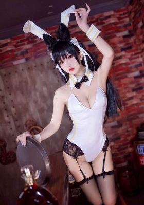 驱魔少女夏洛